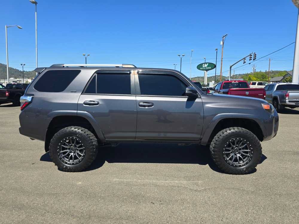 Used 2019 Toyota 4Runner SR5 Premium AWD/4WD image 6