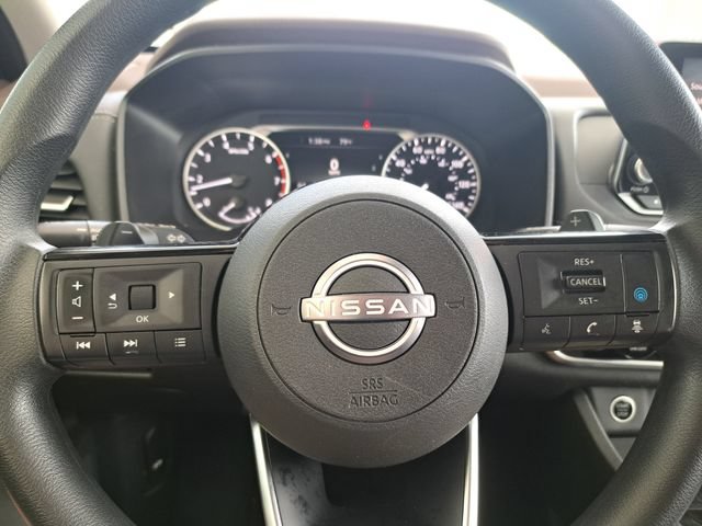 Used 2023 Nissan Rogue SV AWD/4WD image 9