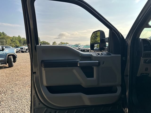 Certified 2022 Ford F350 XLT w/ Black Appearance Package AWD/4WD image 22