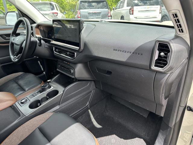Certified 2025 Ford Bronco Sport Outer Banks w/ Outer Banks Tech Package+ AWD/4WD image 19