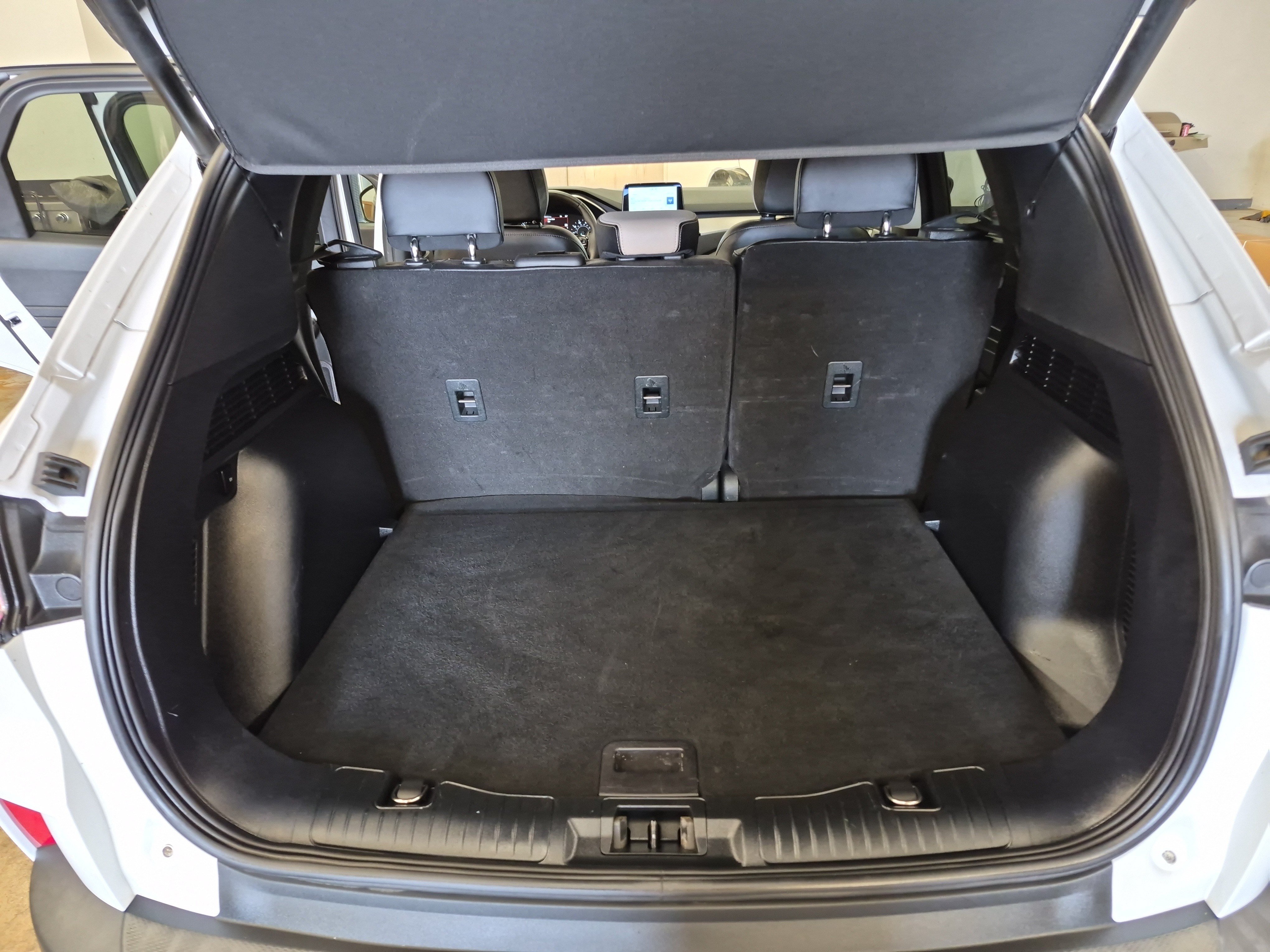 Certified 2022 Ford Escape SEL AWD/4WD image 17
