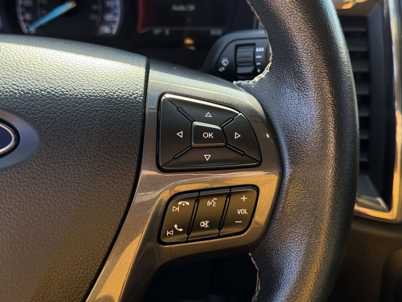 Certified 2022 Ford Ranger Lariat w/ Equipment Group 501A High image 28