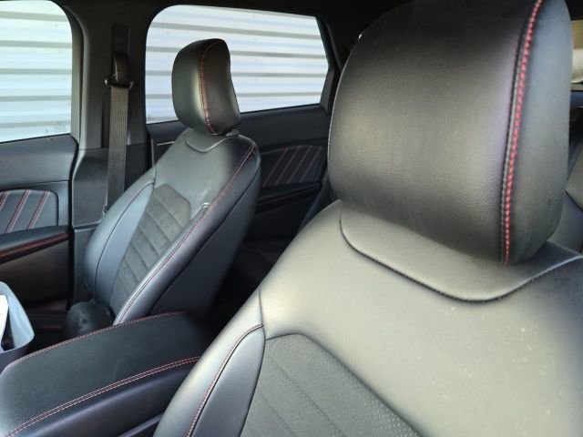 Certified 2024 Ford Edge ST-Line image 7