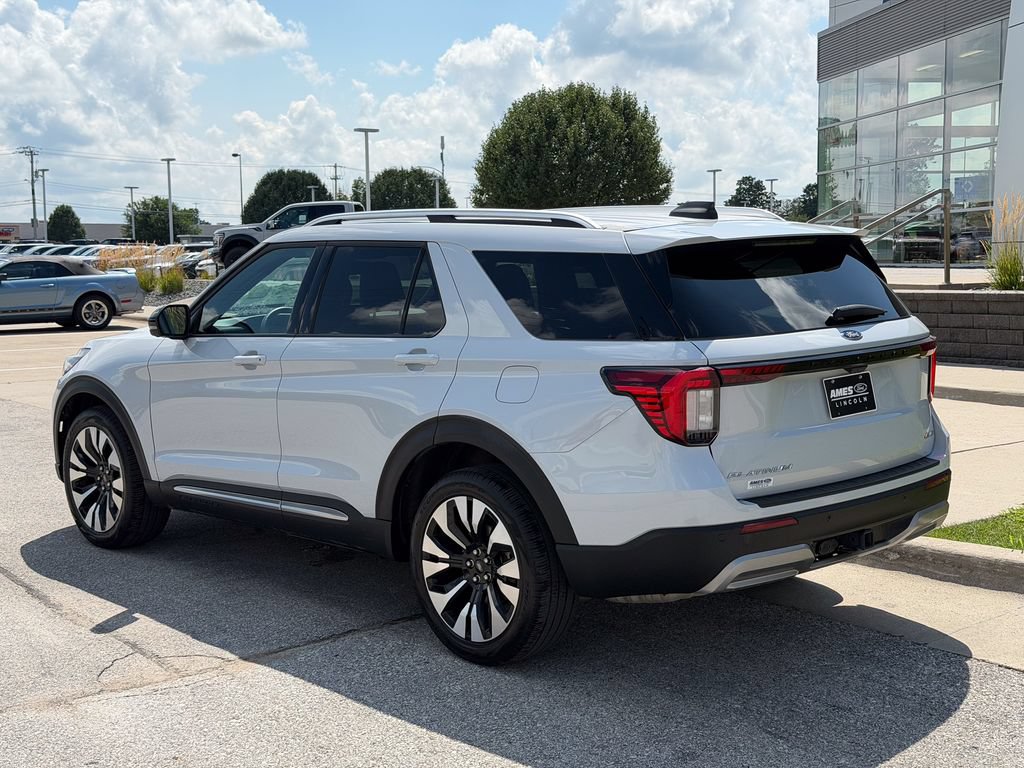 Certified 2025 Ford Explorer Platinum w/ LUX Leather Package AWD/4WD image 4