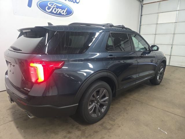 Certified 2023 Ford Explorer XLT w/ Equipment Group 202A AWD/4WD image 2
