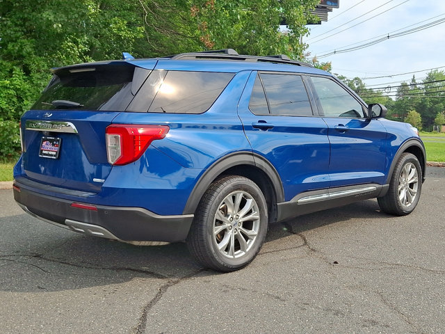 Certified 2020 Ford Explorer XLT w/ Equipment Group 202A AWD/4WD image 11