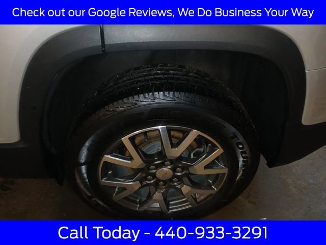 Used 2020 GMC Acadia SLE w/ Driver Convenience Package image 17