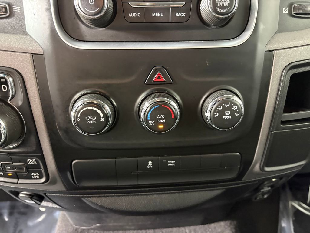 Used 2018 RAM 1500 Tradesman w/ Chrome Appearance Group AWD/4WD image 19