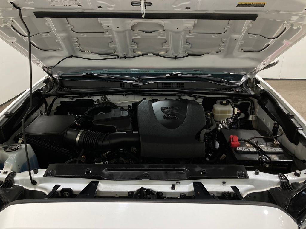 Used 2022 Toyota Tacoma TRD Off-Road image 14