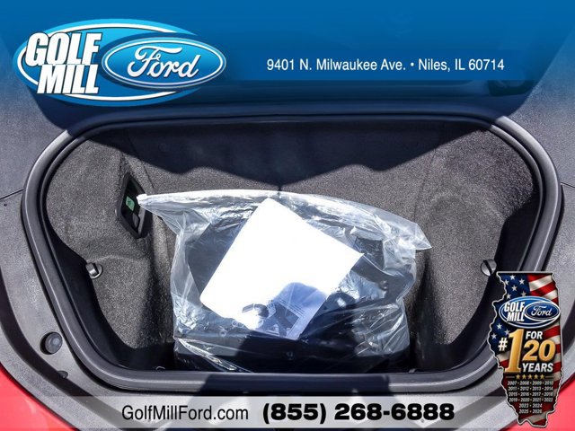 Used 2024 Chevrolet Corvette Stingray Preferred Cpe w/ Z51 Performance Package RWD image 33