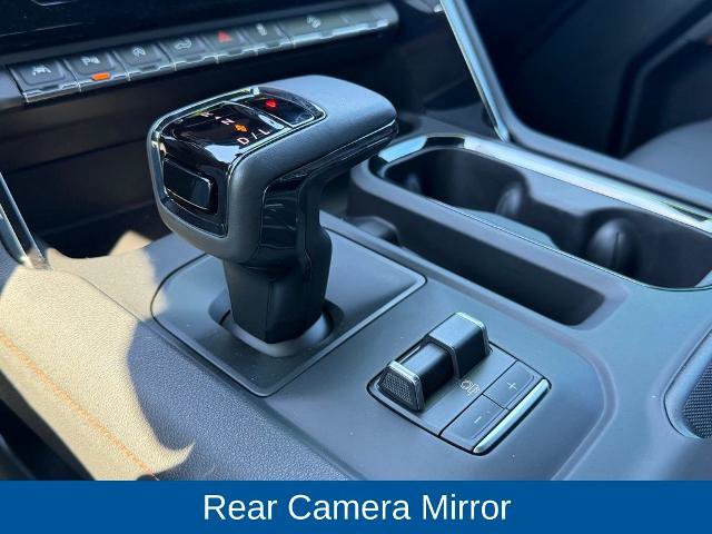 Used 2025 GMC Sierra 1500 AT4 w/ Technology Package AWD/4WD image 10