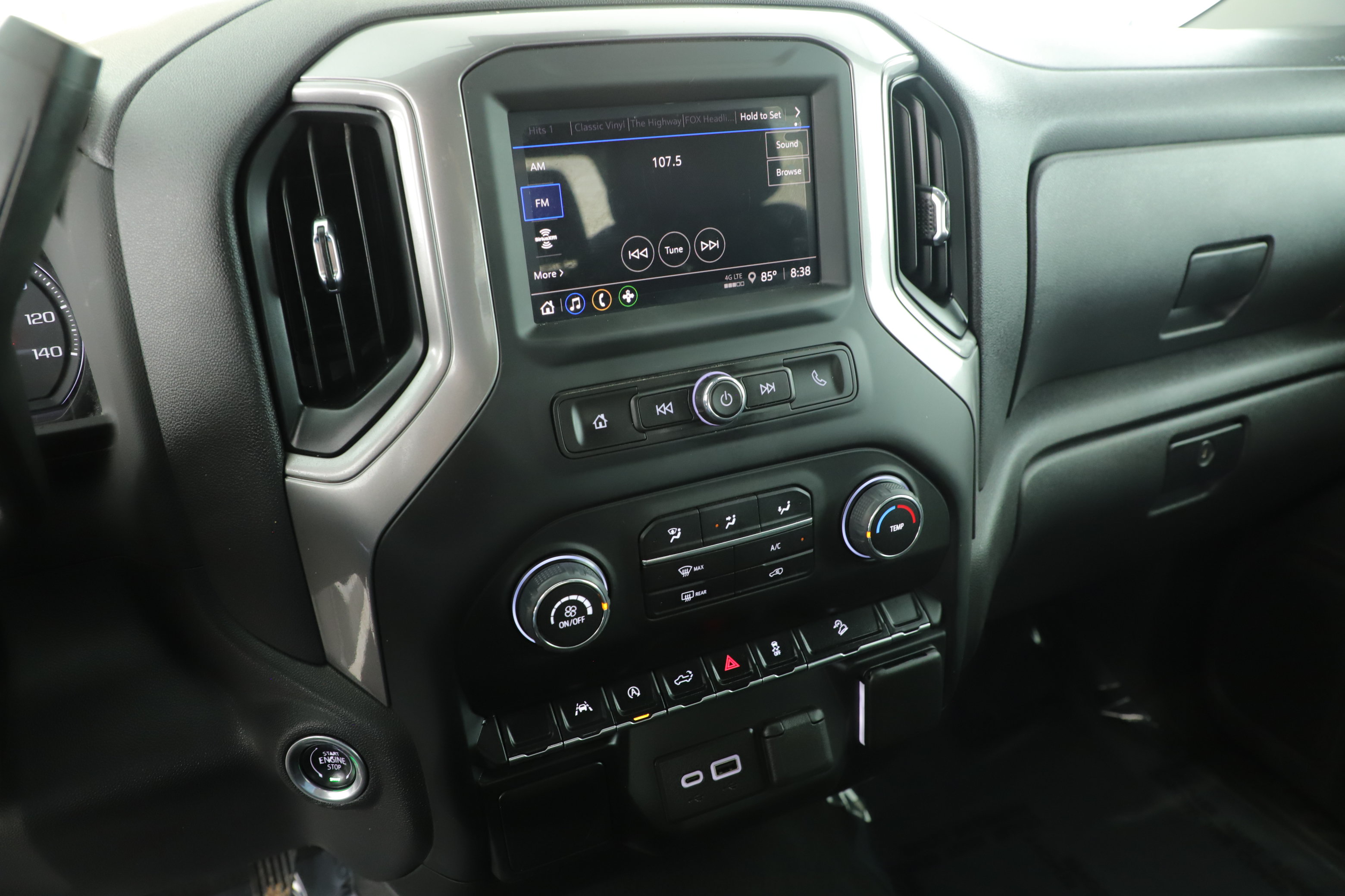Used 2024 Chevrolet Silverado 1500 Custom Trail Boss w/ LPO, Dark Essentials Package AWD/4WD image 13