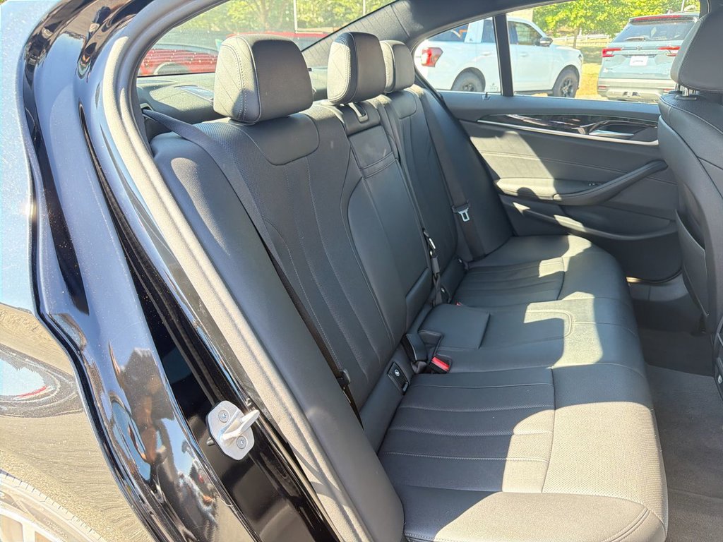 Used 2022 BMW 530i xDrive w/ Convenience Package AWD/4WD image 28