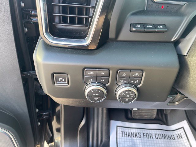 Used 2024 GMC Sierra 2500 Denali w/ Denali Reserve Package AWD/4WD image 11