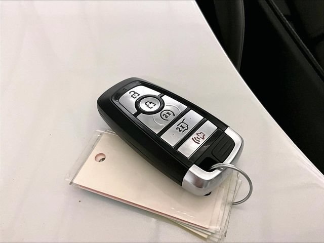 Certified 2022 Ford Escape SEL w/ Technology Package AWD/4WD image 9