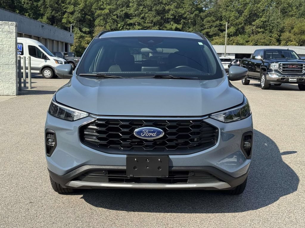 Certified 2025 Ford Escape ST-Line Select AWD/4WD image 26