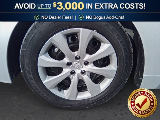 Used 2025 Toyota Corolla LE FWD image 13