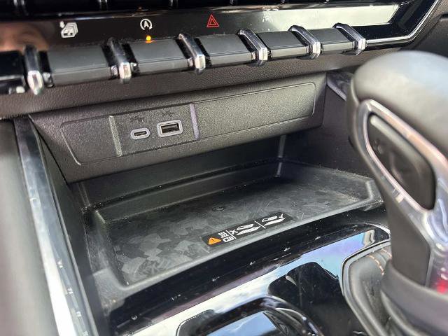 Used 2025 GMC Canyon AT4 w/ AT4 Premium Package image 29