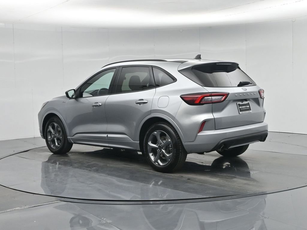 Certified 2024 Ford Escape ST-Line w/ Cold Weather Package image 19