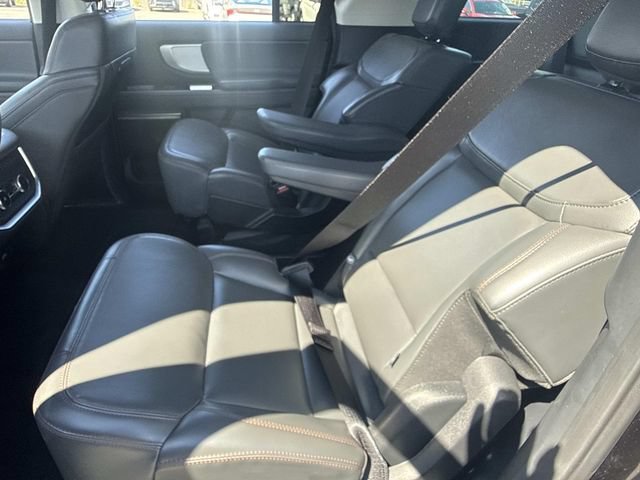 Certified 2025 Ford Expedition Active AWD/4WD image 15