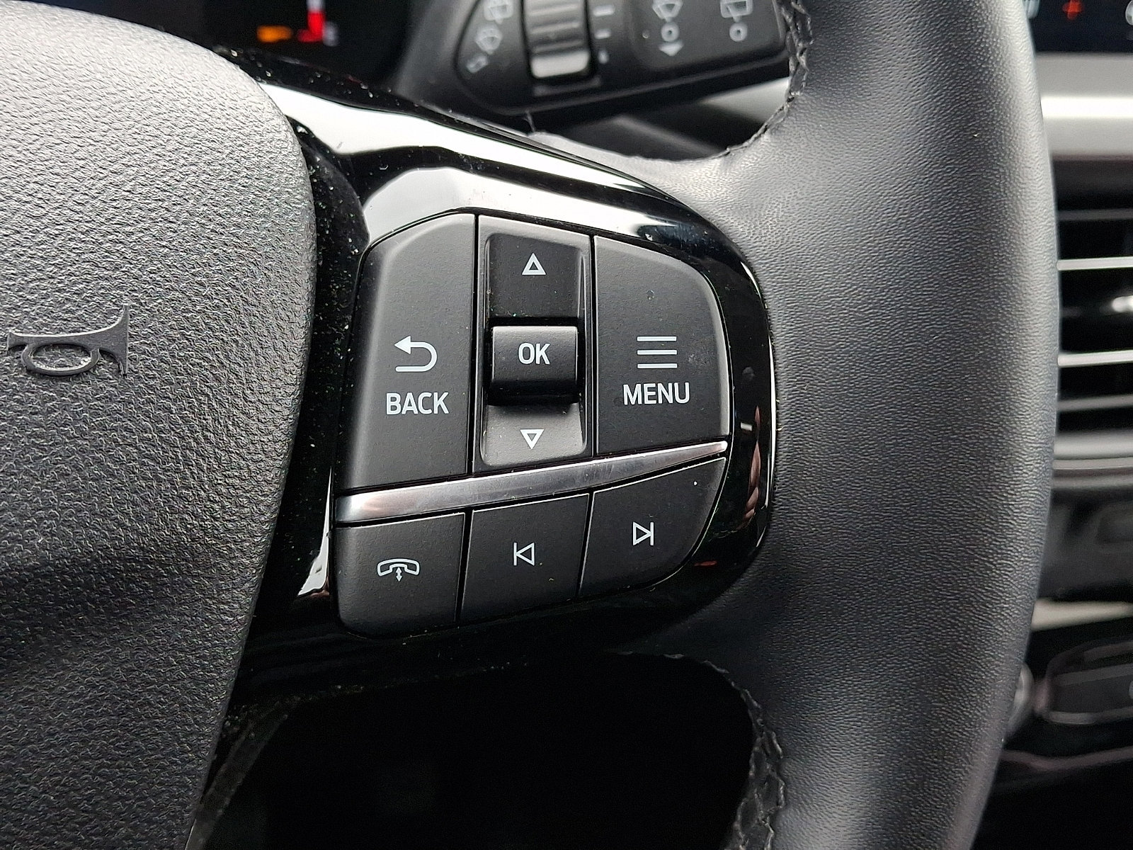 Certified 2023 Ford Escape SE image 29