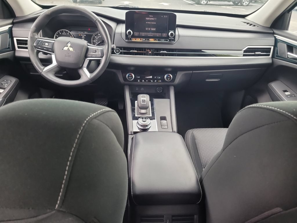 Used 2022 Mitsubishi Outlander ES FWD image 12