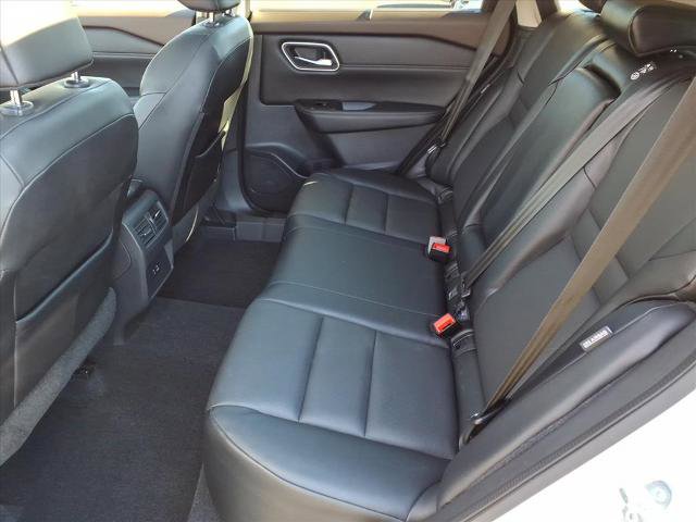 Used 2021 Nissan Rogue SV w/ Premium Package AWD/4WD image 17