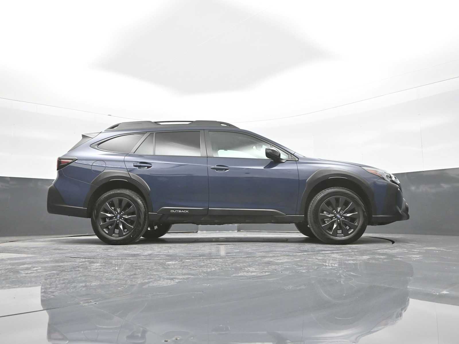Used 2025 Subaru Outback Onyx Edition AWD/4WD image 43