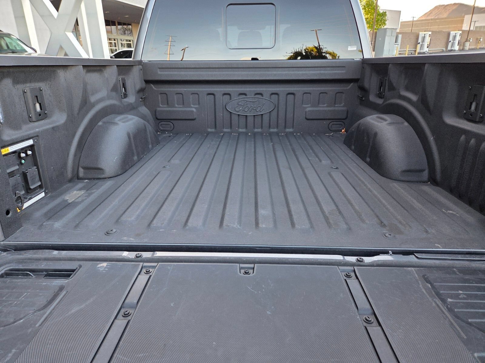 Certified 2023 Ford F150 Platinum w/ Equipment Group 701A High AWD/4WD image 14