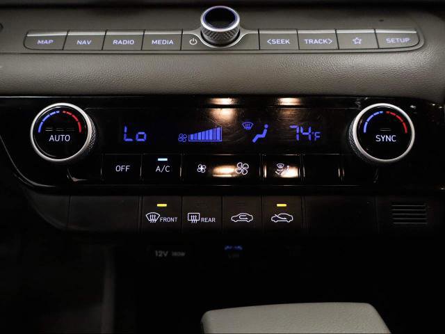 Used 2024 Hyundai Elantra SEL image 34