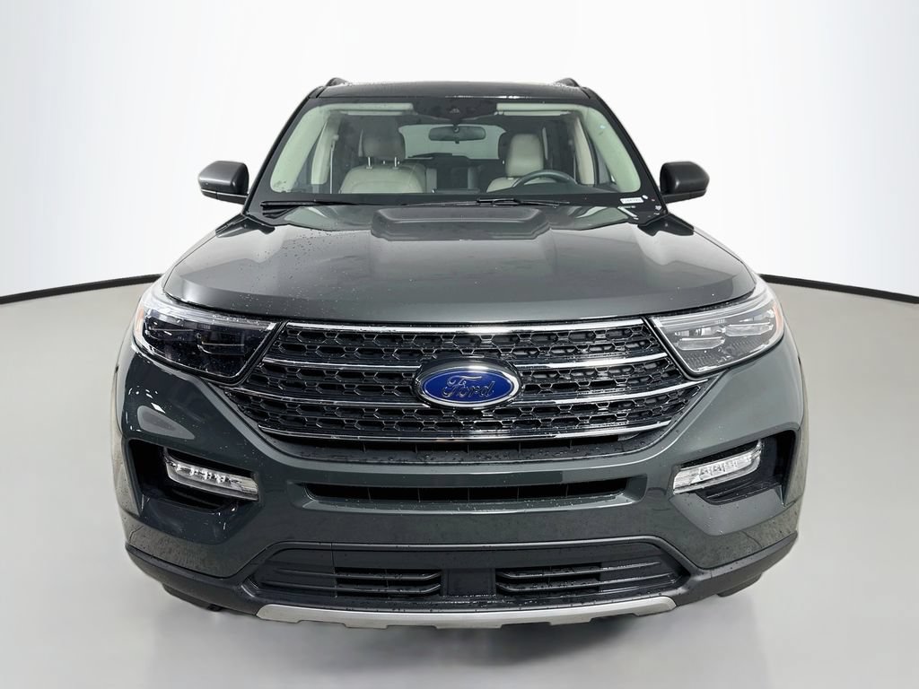 Certified 2023 Ford Explorer XLT w/ Equipment Group 202A AWD/4WD image 7