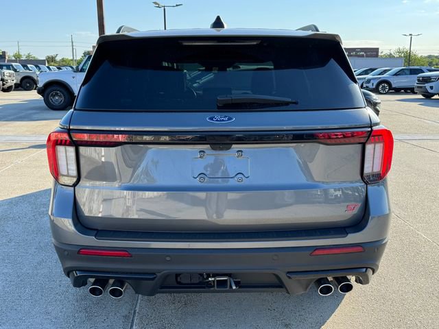 Certified 2025 Ford Explorer ST AWD/4WD image 7