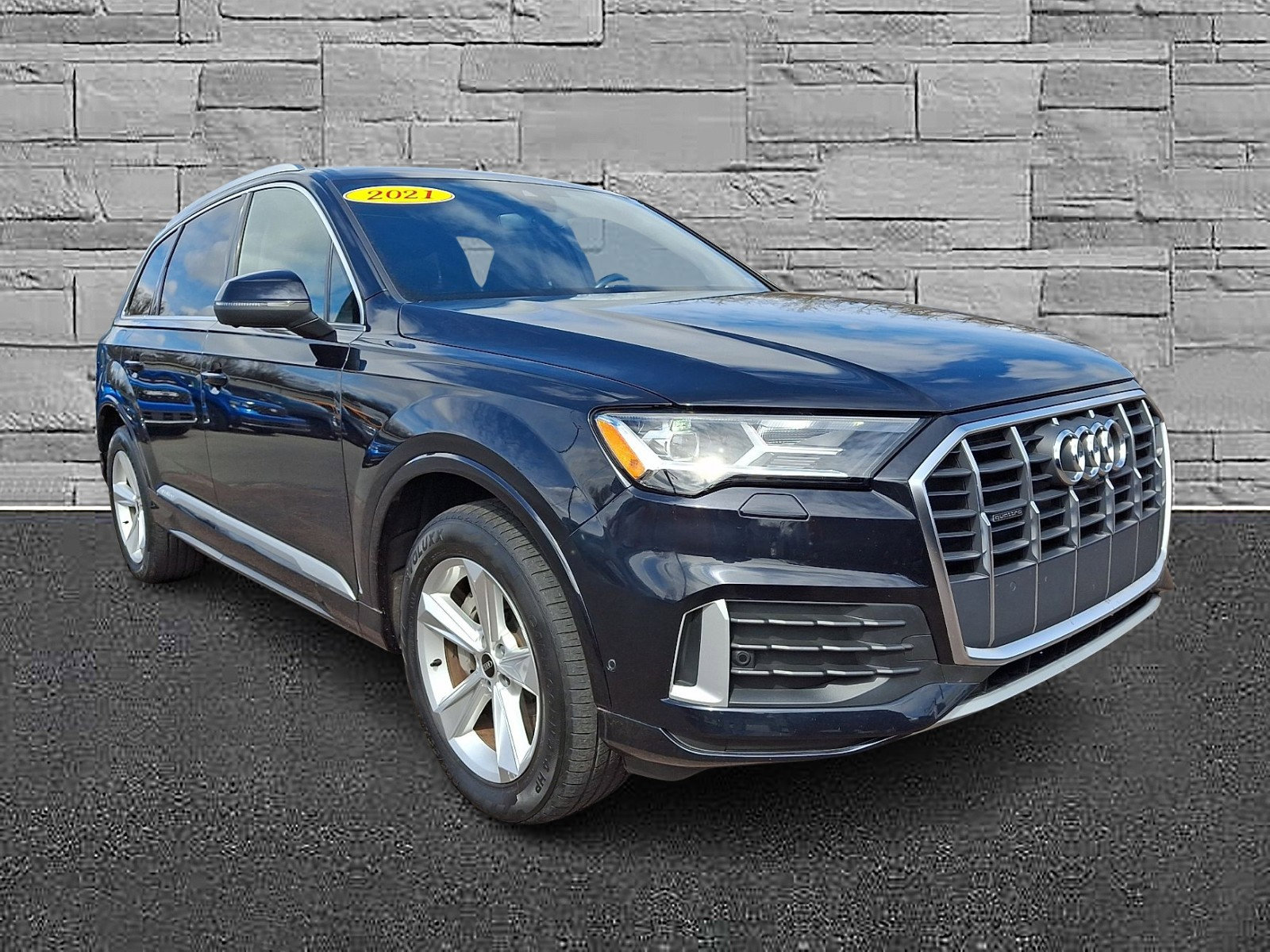 Used 2021 Audi Q7 2.0T Premium w/ Convenience Package image 2