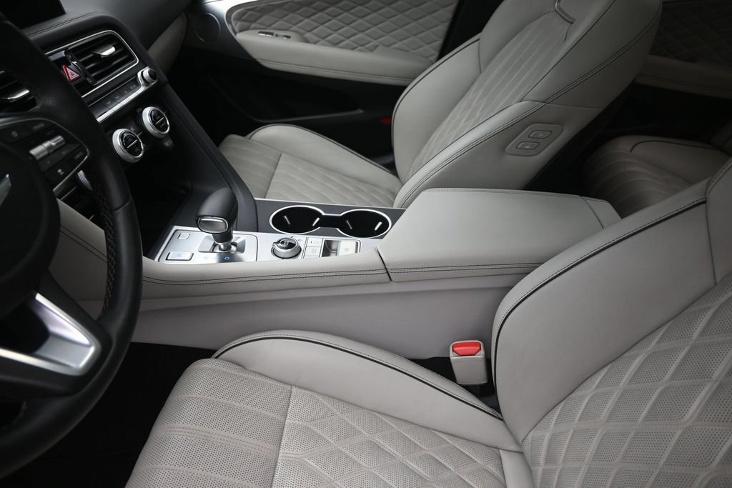 Used 2019 Genesis G70 2.0T Advanced w/ Dynamic Package RWD image 21