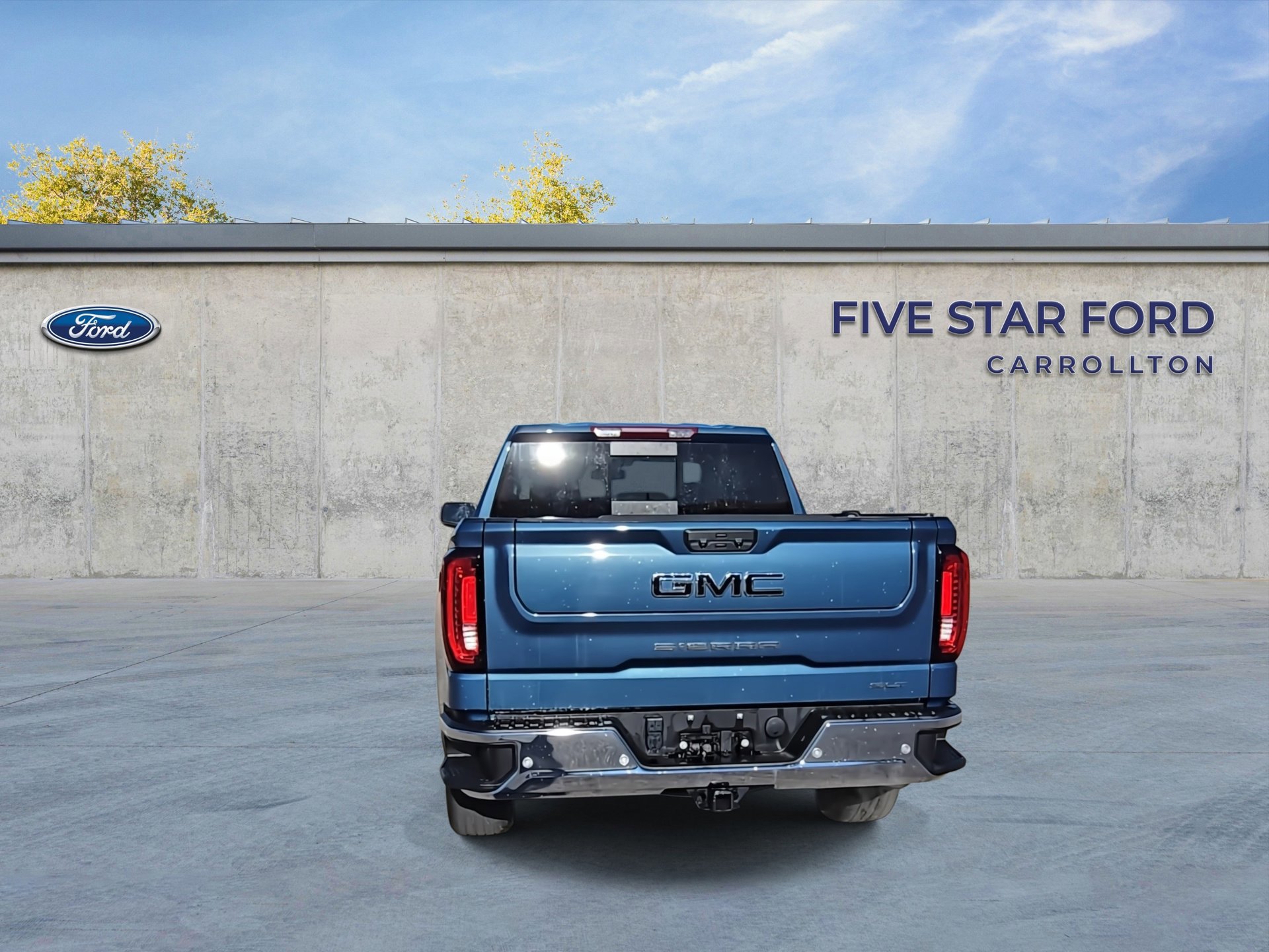 Used 2024 GMC Sierra 1500 SLT image 4