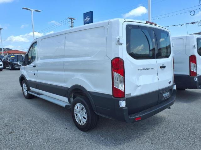 Certified 2025 Ford Transit 250 Low Roof w/ Exterior Upgrade Package RWD image 3