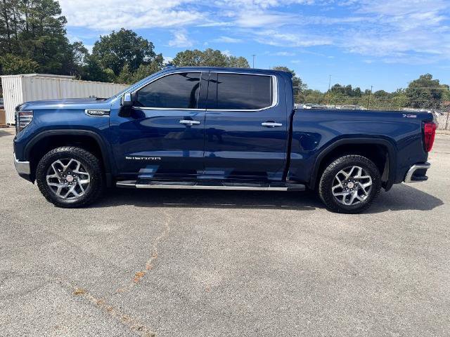 Used 2022 GMC Sierra 1500 SLT w/ SLT Premium Package AWD/4WD image 4