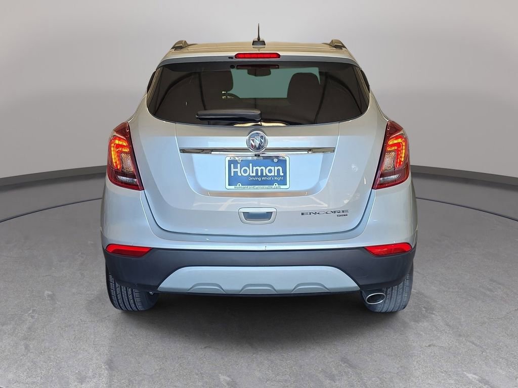 Used 2022 Buick Encore Preferred w/ Safety Package AWD/4WD image 4