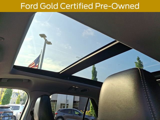 Certified 2022 Ford Explorer XLT w/ Equipment Group 202A image 16