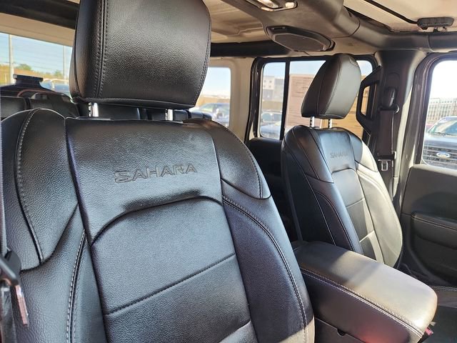Used 2021 Jeep Wrangler Unlimited Sahara w/ Cold Weather Group AWD/4WD image 31