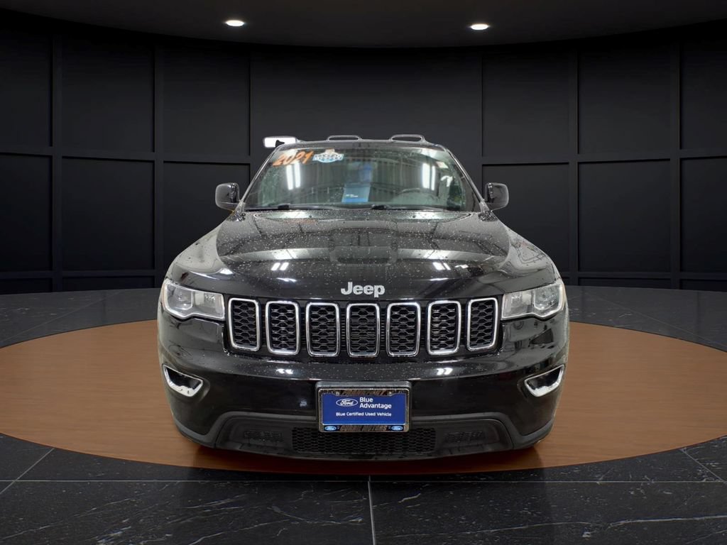 Used 2021 Jeep Grand Cherokee Laredo X AWD/4WD image 2