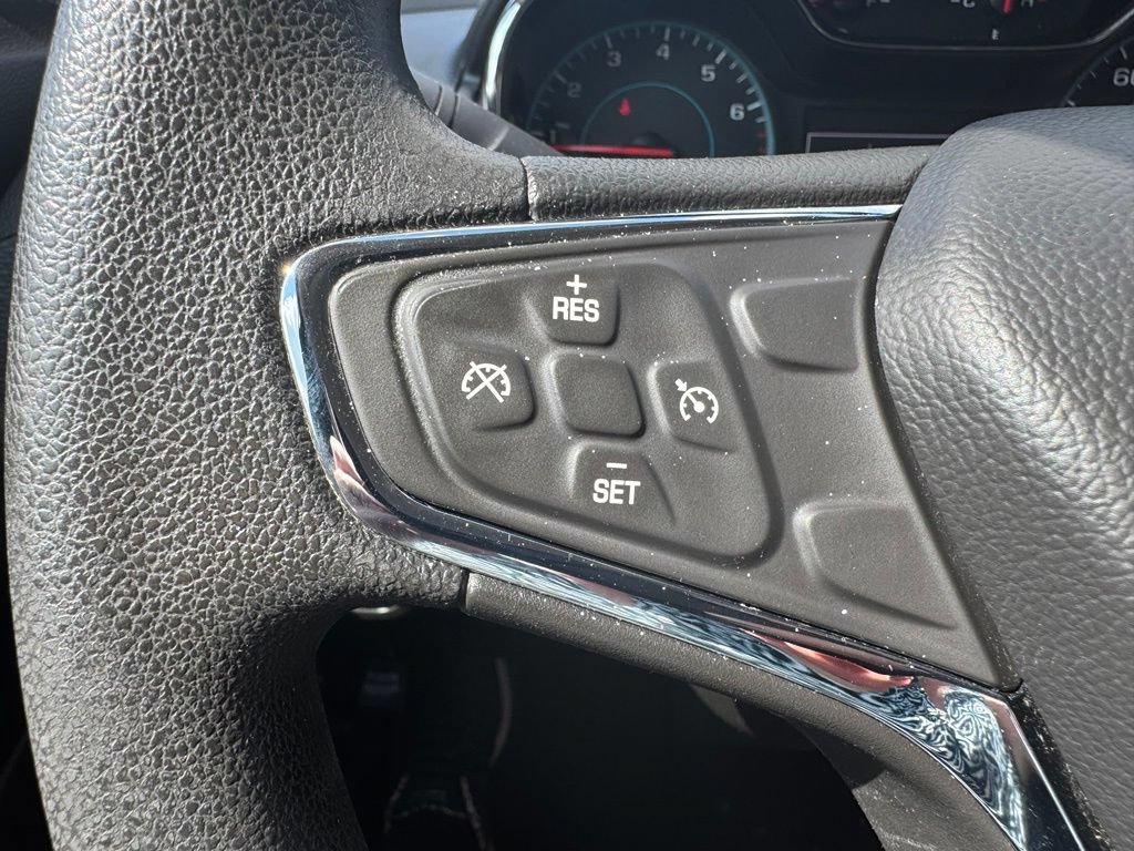 Used 2017 Chevrolet Cruze LT FWD image 32