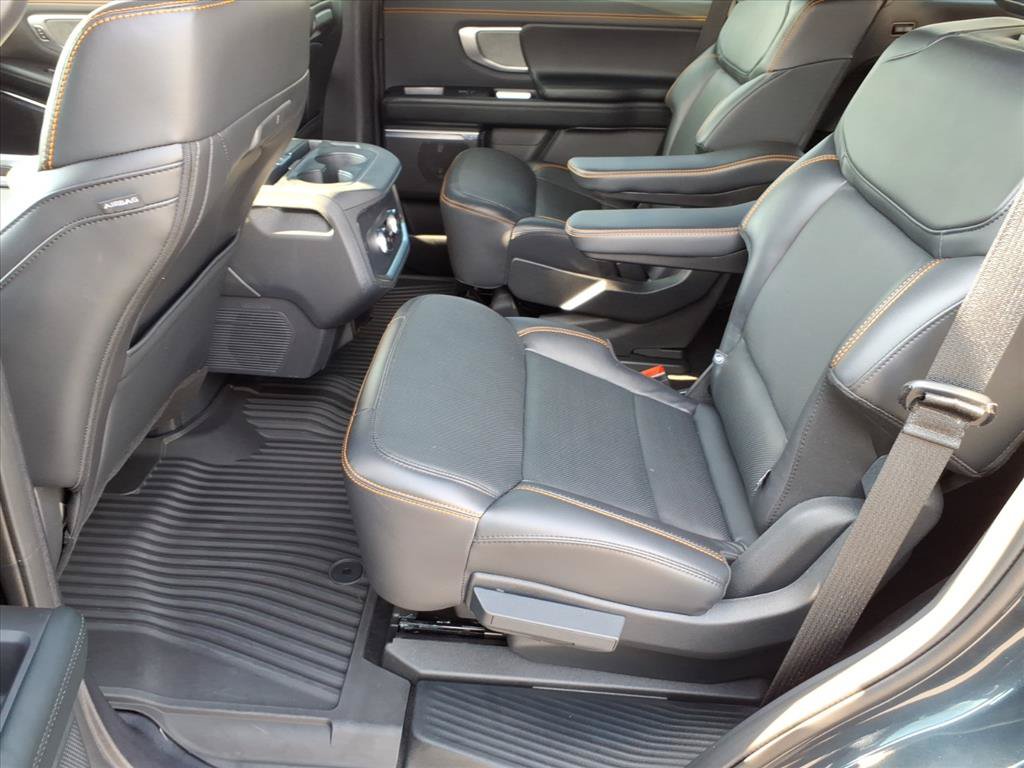 Certified 2025 Ford Expedition Tremor AWD/4WD image 6