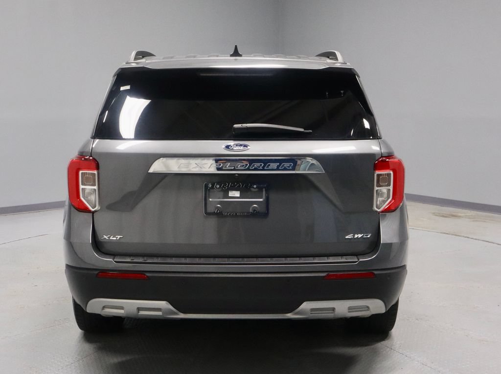 Certified 2023 Ford Explorer XLT w/ Equipment Group 202A AWD/4WD image 8