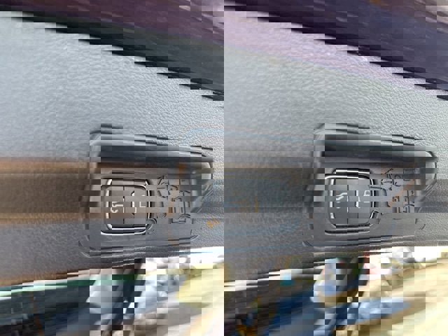 Certified 2022 Ford Explorer XLT w/ Equipment Group 202A image 18