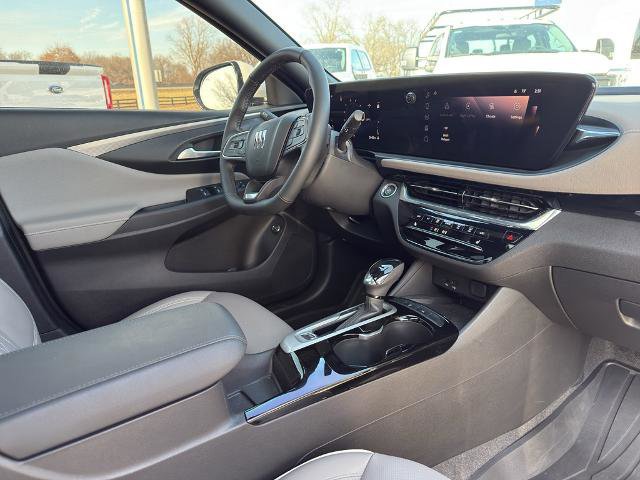 Used 2025 Buick Envista Avenir image 12
