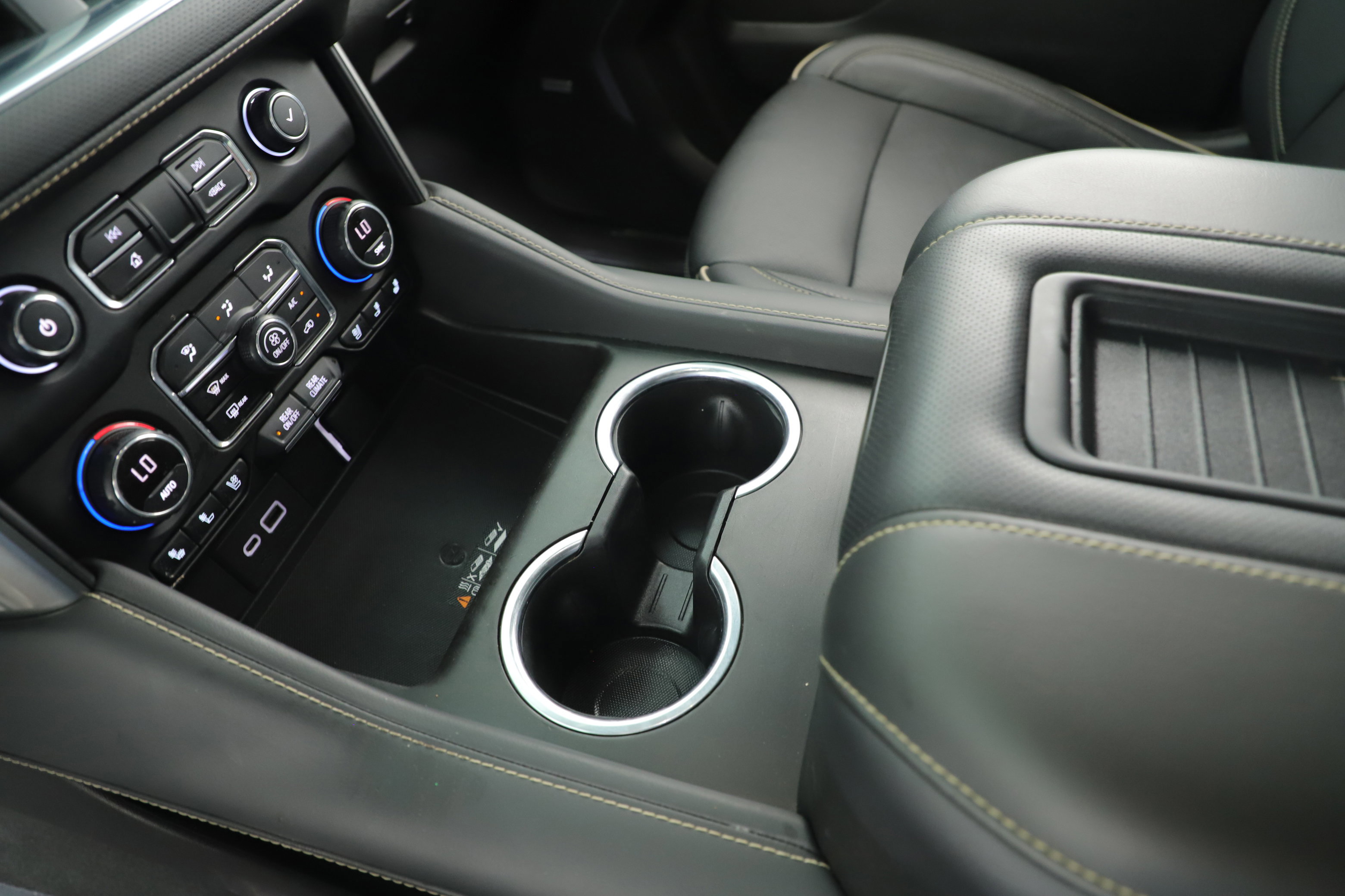 Used 2021 Chevrolet Tahoe Premier w/ Texas Edition image 17