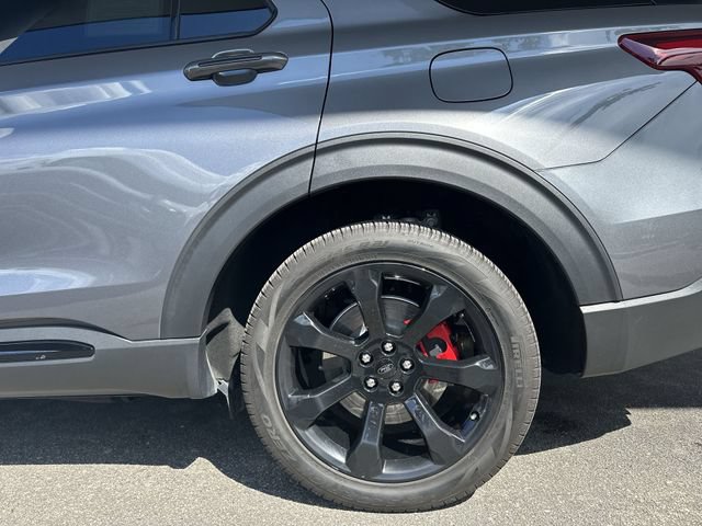 Certified 2023 Ford Explorer ST w/ Equipment Group 401A AWD/4WD image 10