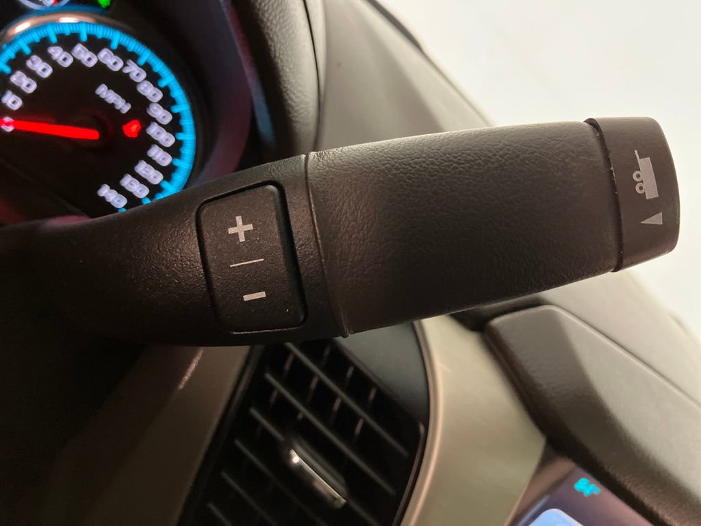 Used 2020 GMC Yukon Denali w/ Denali Premium Package image 27