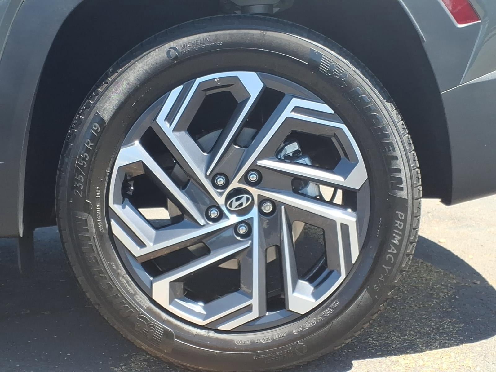 Used 2025 Hyundai Tucson Limited AWD/4WD image 9